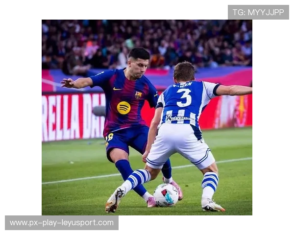 巴萨莱万门前抢点互相配合完成头球进球：从画面到训练的全景解码